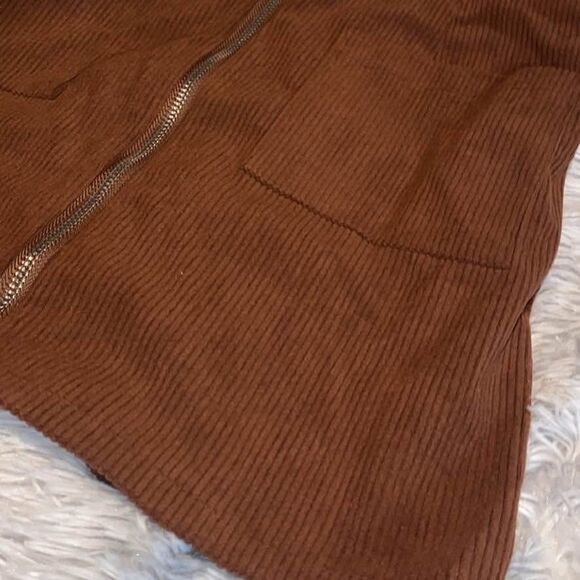 Corduroy Skirt, Small NWT - Picture 3 of 4